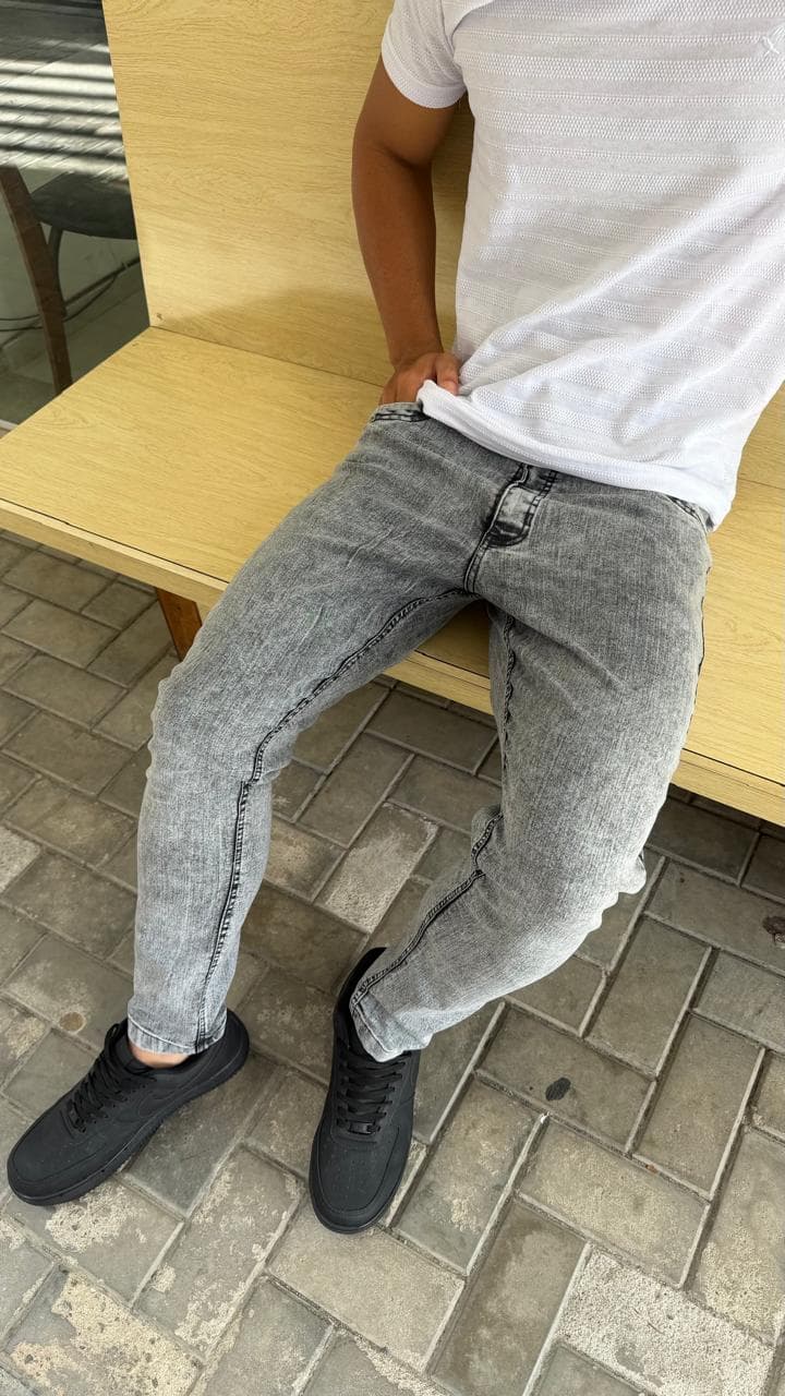 Skinny - Imagem 1